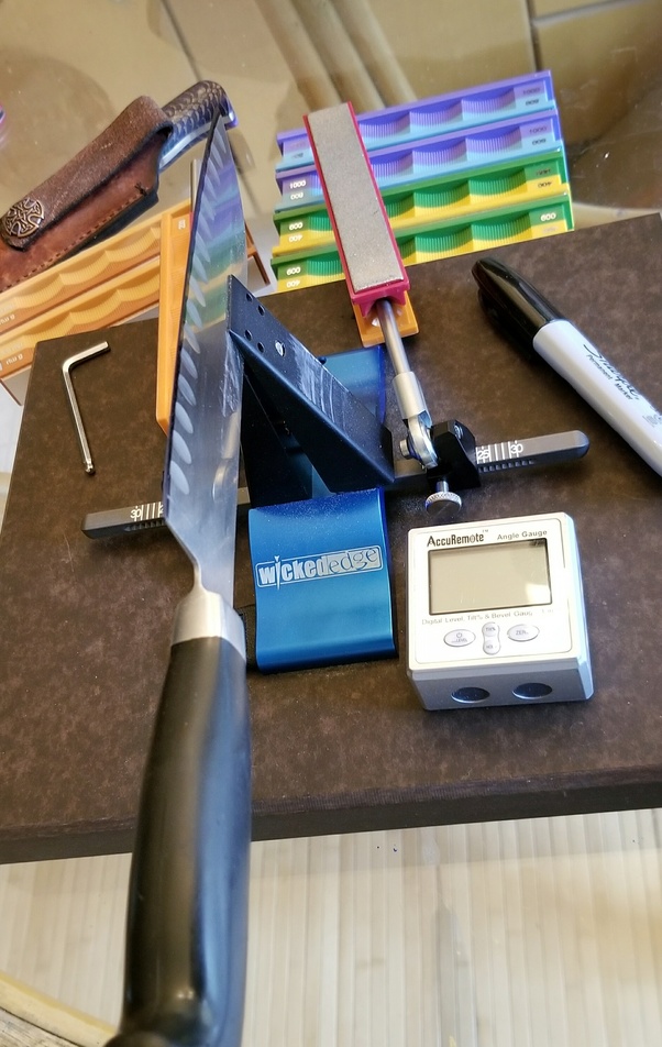 How do most people sharpen their kitchen knives? Do they use whetstones