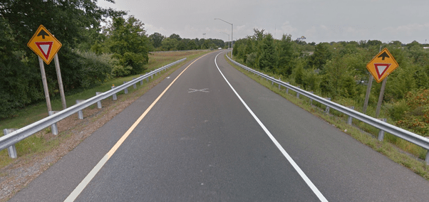 Who is at fault when merging lanes results in a car accident? Quora