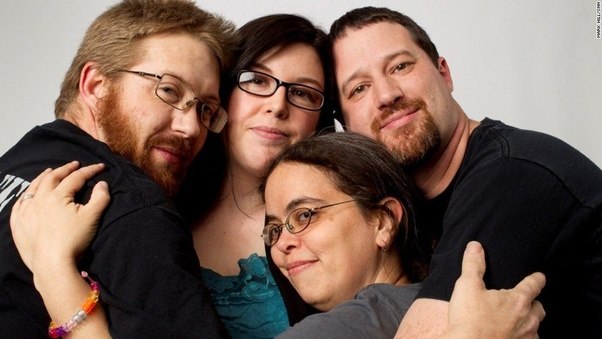 How does an open relationship differ from a polyamorous one? Quora