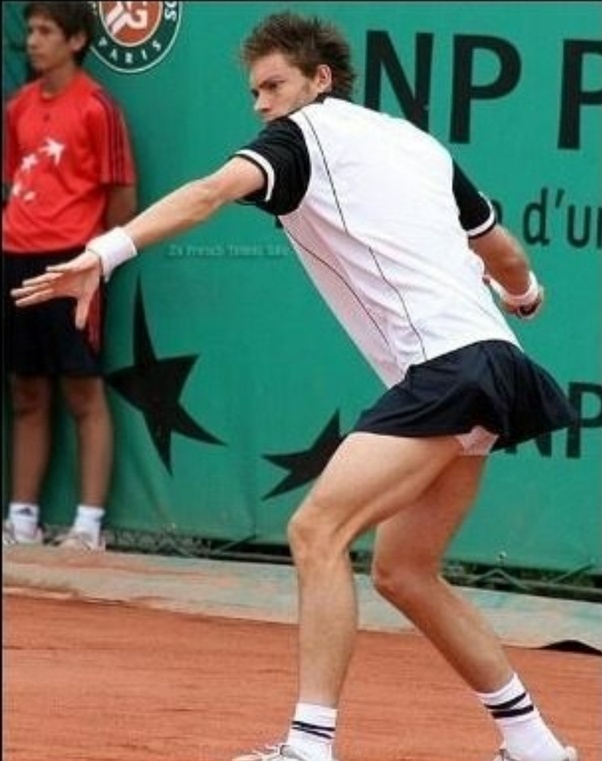why are men's running shorts so shortest