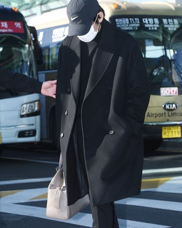 What is Kim Taehyung's favorite color now? Quora