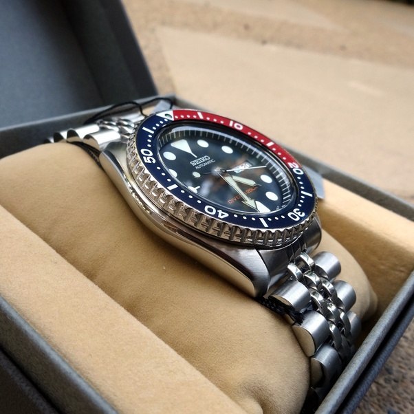 Why are Swatch watches more expensive than Seiko? Quora