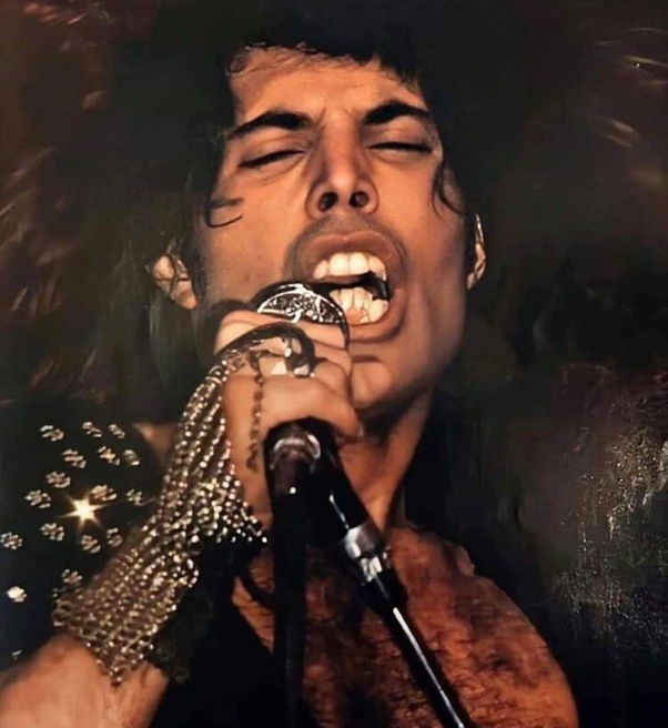 Freddie Mercury Teeth Fixed / Freddie Mercury Teeth Did