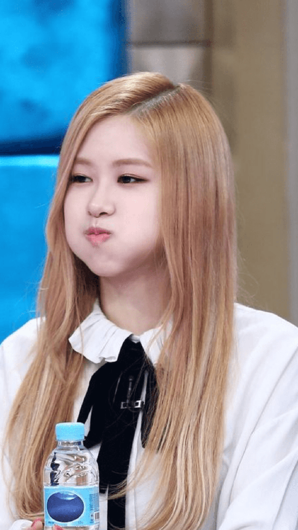 Who are some KPop Idols Stars that has some accent when