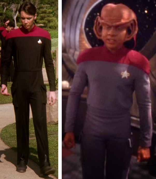 Why did the color of the Starfleet uniforms of the command division and