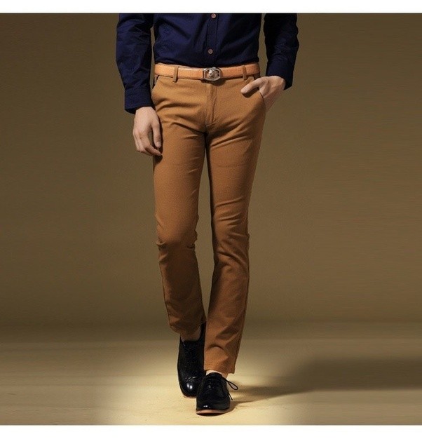 what color tops go with tan pants for men