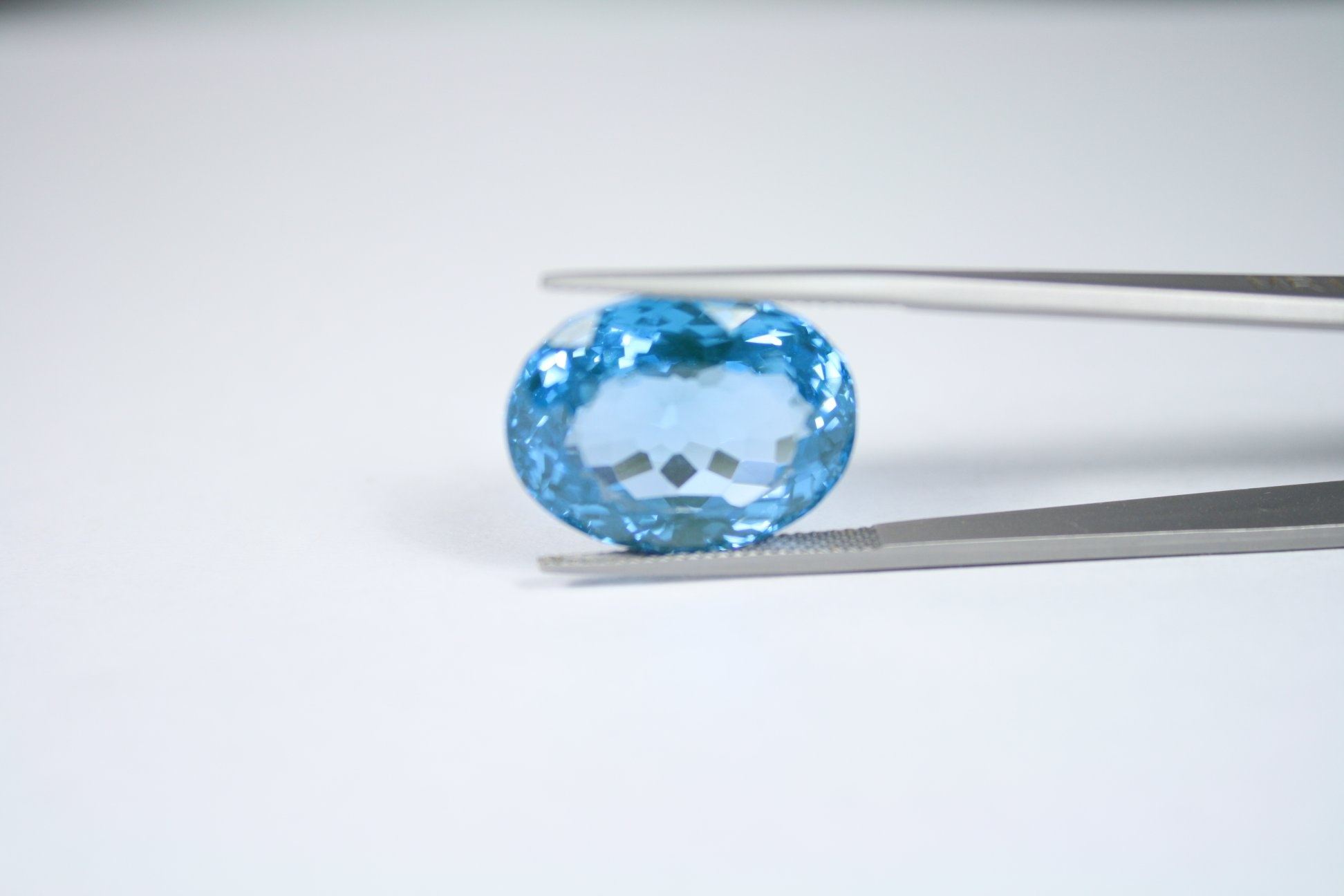 Apakah Topaz Biru Swiss adalah permata alami? - Quora