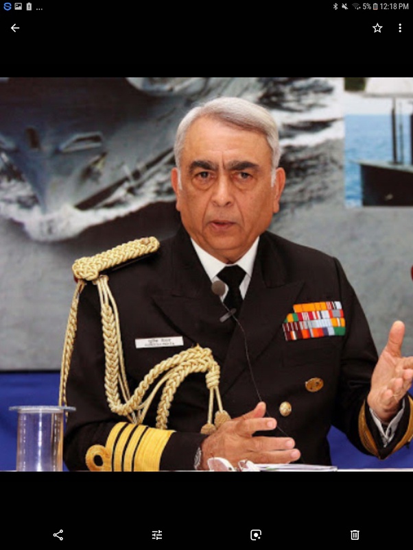 Why does the Indian Navy Chief at times wear only one