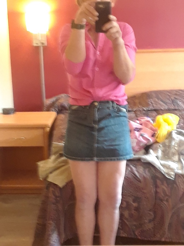 Do you get turned on wearing short skirts? Quora
