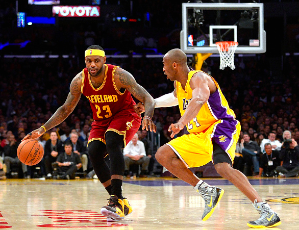 What is the similarities and differences between indoor games and