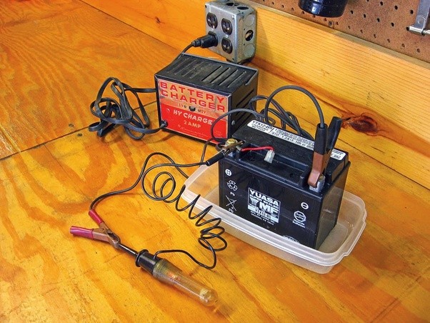 Can I use a 10 amp charger on a 5 amp hour battery? Quora