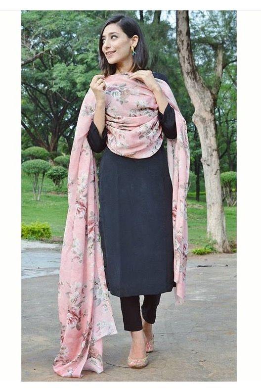 Which dupatta should I wear with black kurti and leggi