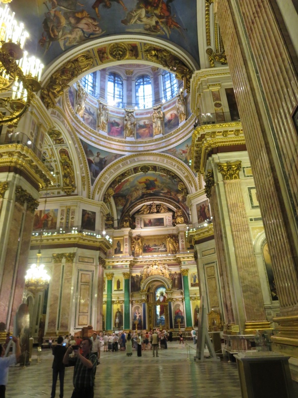 Is it safe to travel to Russia (St. Petersburg) as a US