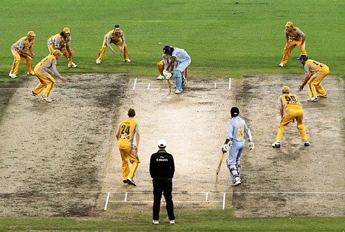 What are some of the most offensive field setups ever in cricket? Quora