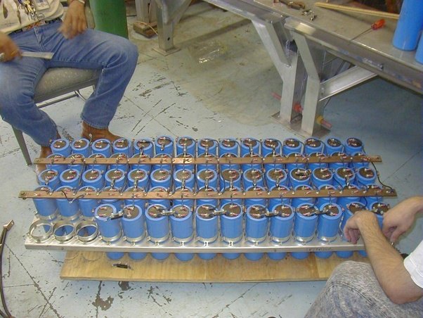 How much can be the maximum size of a capacitor? Quora