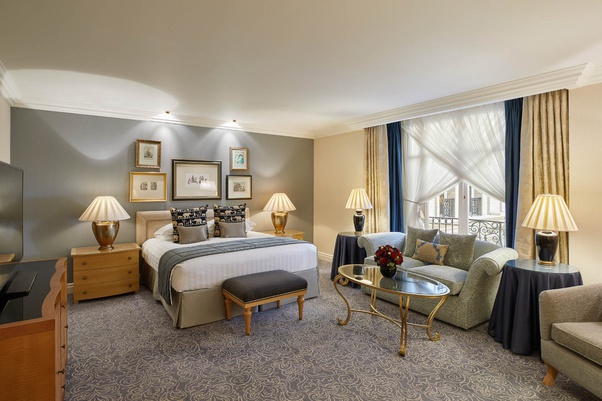 What is meaning of 5 star in hotel? Quora