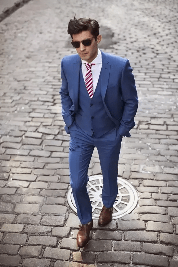 What shade of grey (suit) looks best with brown shoes? Quora
