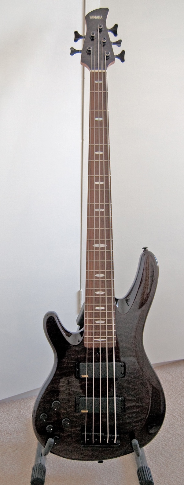 Which electric bass gives the best 'thump' sound? Quora