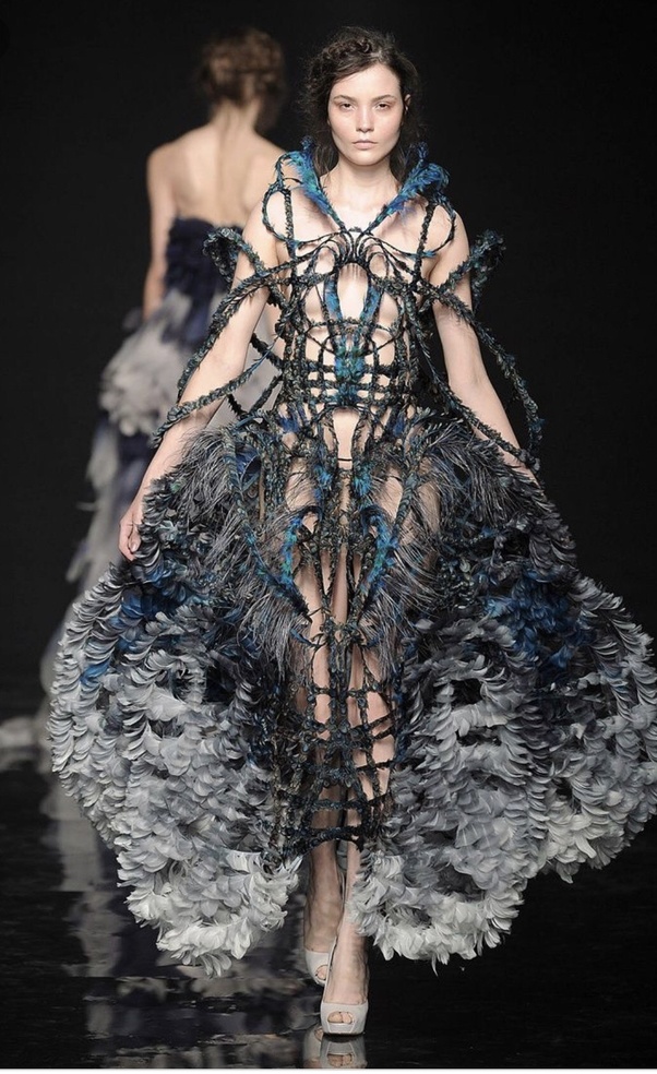 What are some head turning avantgarde fashion photos? Quora