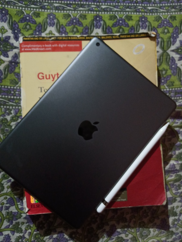 Which is the best iPad model for medical students in India