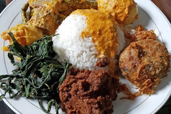 Mengapa porsi nasi Padang lebih banyak ketika dibungkus dibanding makan