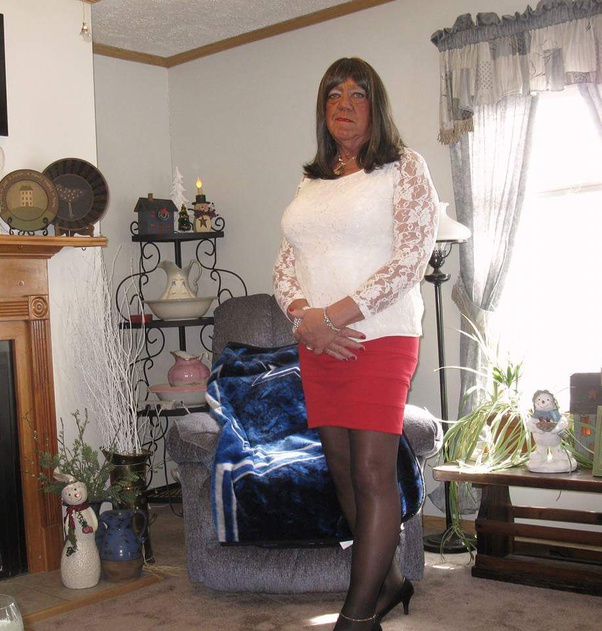 How many men have crossdressed pictures? Quora