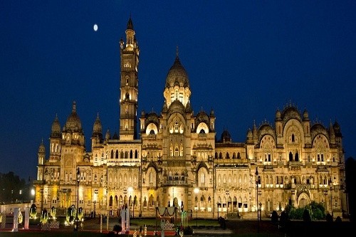 What is the best place or state to travel in the month of December in