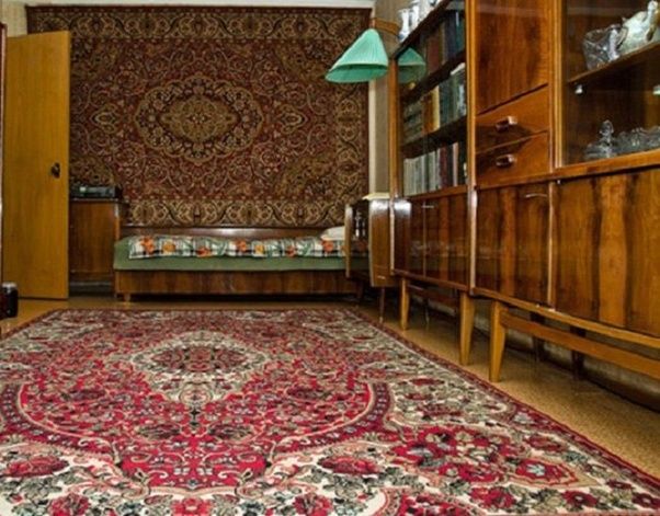 Why do Ukrainian and Russian people put carpets on the walls? Quora