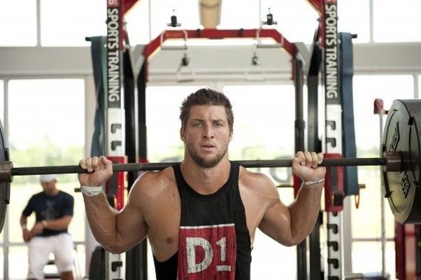 How did Tim Tebow learn how to bench press his maximum
