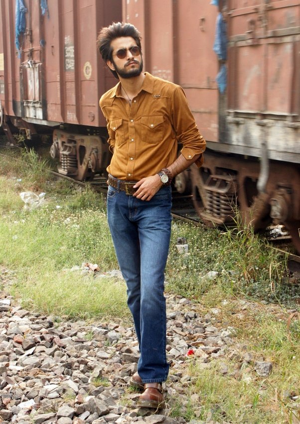 What color jeans match with a brown shirt? Quora