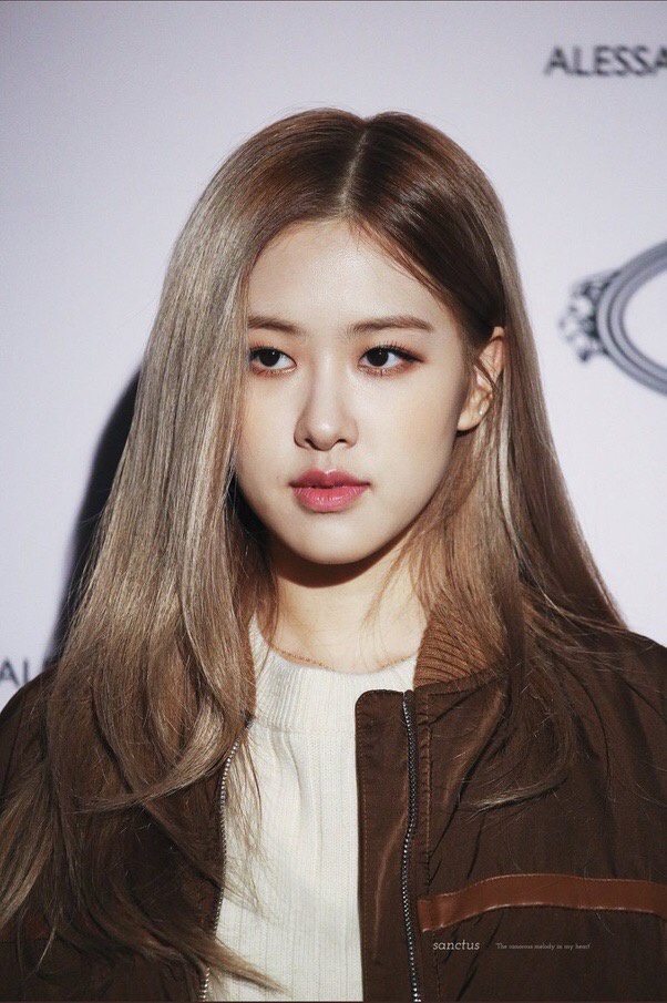 What are the face shapes of Black Pink, IZ*ONE, Red Velvet