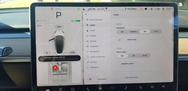 Is it still possible to leave the car headlights on accidentally on a