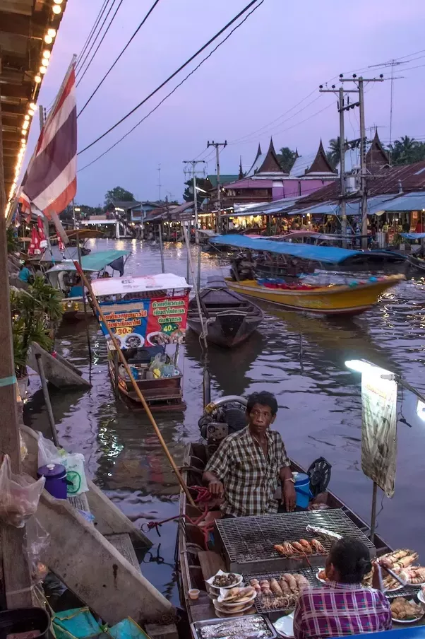 What would be the best itinerary for a 3week family (kids