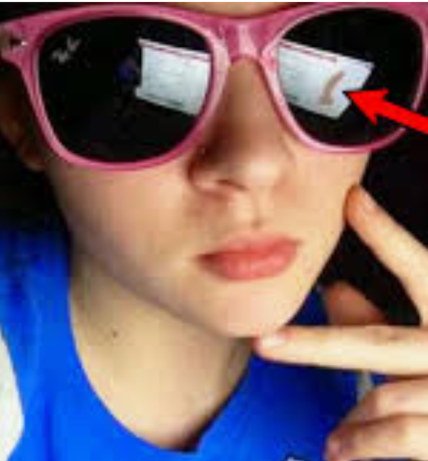 What are some signs of a really bad selfie? Quora