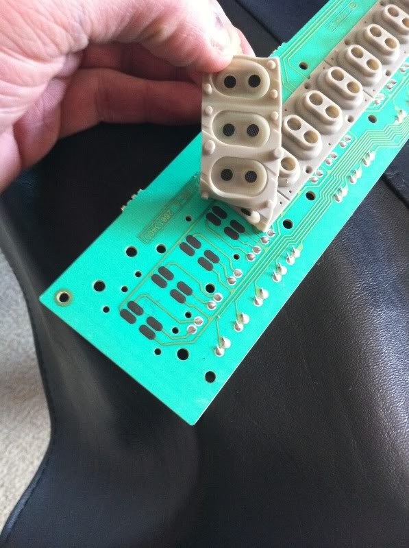 How do digital pianos work/how do you build one? Quora