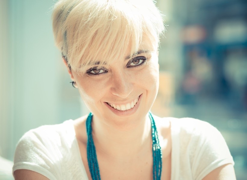 can bleach permanently damage hair follicles