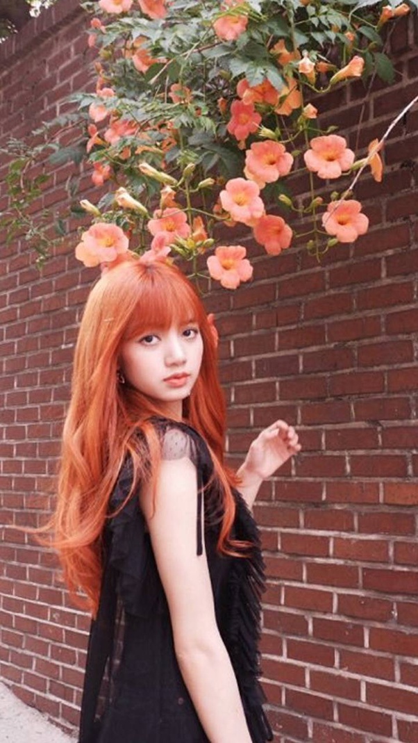 What is your favorite photo of Lisa from BLACKPINK? Quora