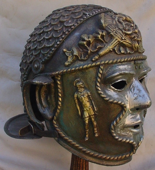 The helmet that Maximus uses in the gladiator movie, is it based on a