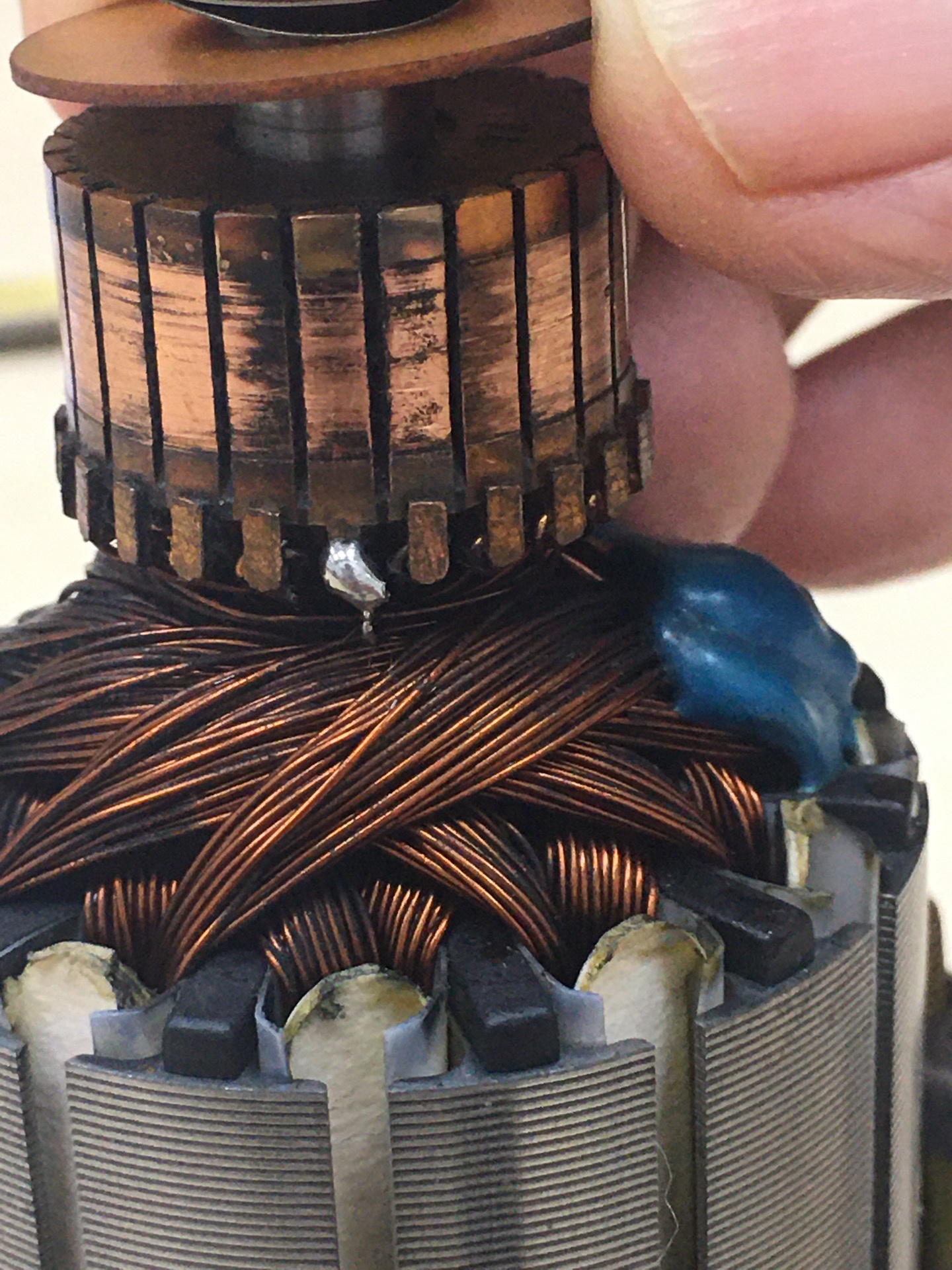 Mengapa jenis motor DC shunt tidak digunakan sebagai motor universal? -  Quora