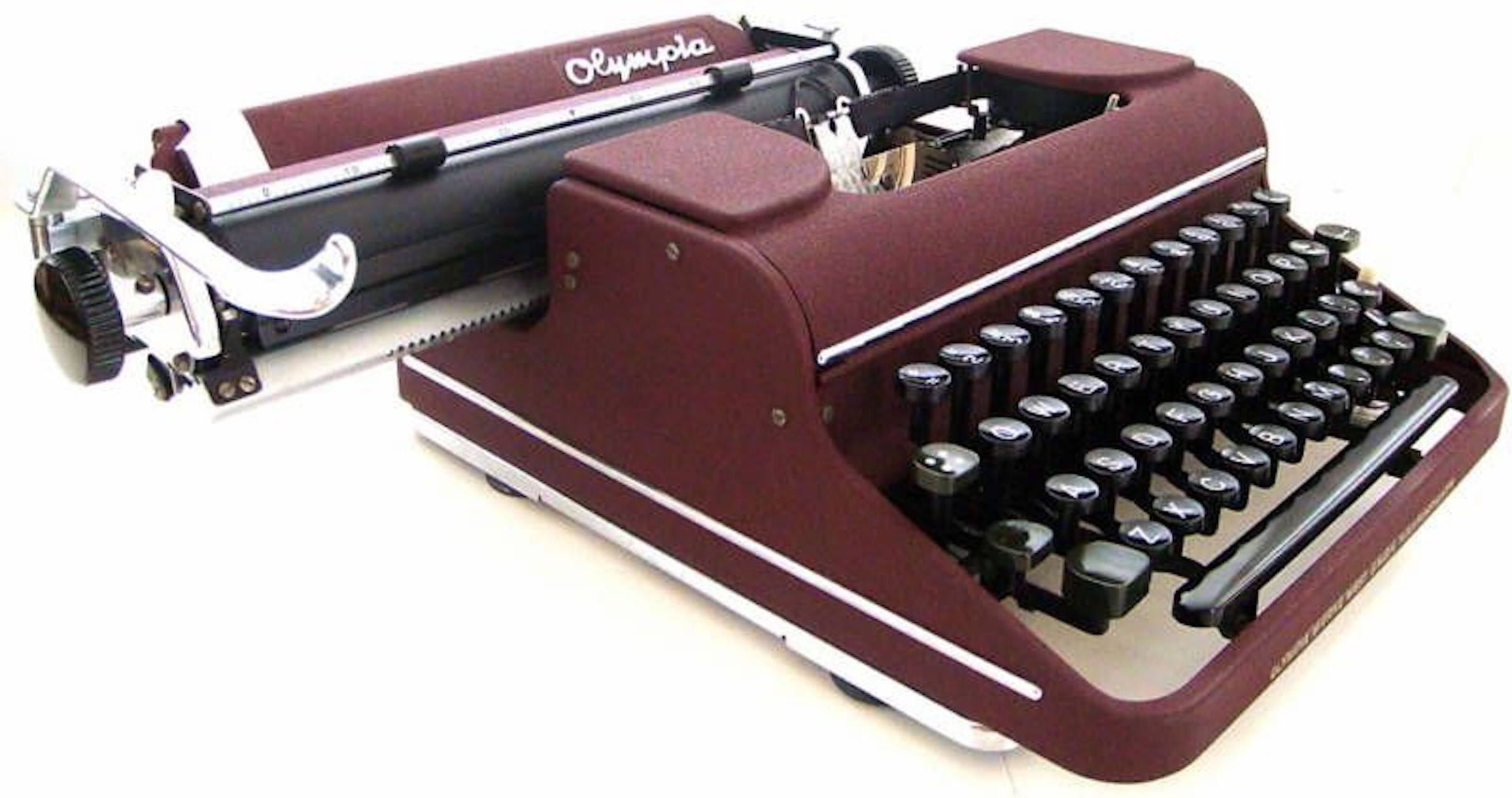 Manakah buku pertama yang pernah ditulis dengan menggunakan mesin tik? -  Quora