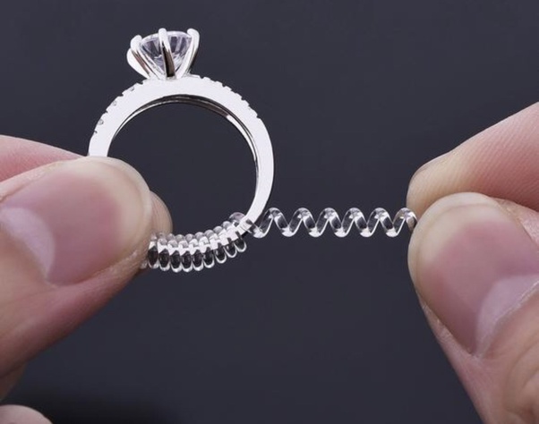 How to resize an oversized ring at home without tape or a rubber band