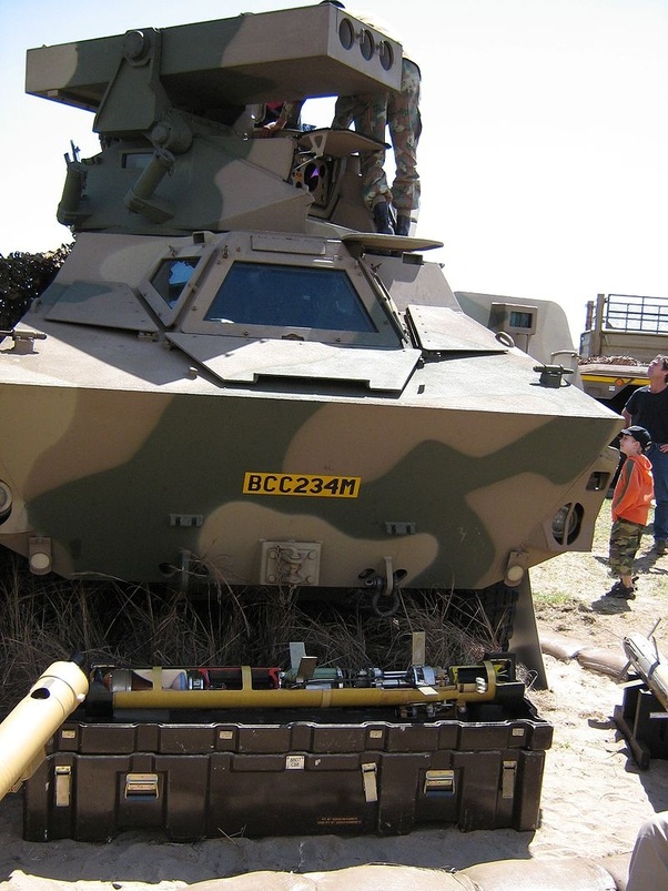 What equipment does the South African Army provide its soldiers? Quora
