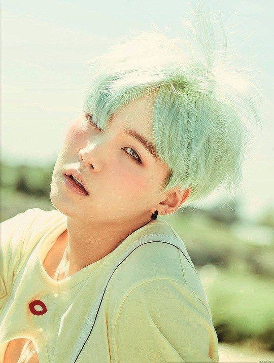 Qui est le plus beau dans BTS ? Quora