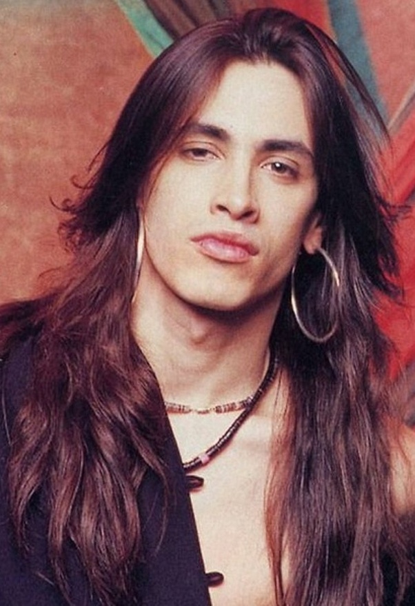Is it feminine for a male to wear hoop earrings? Quora