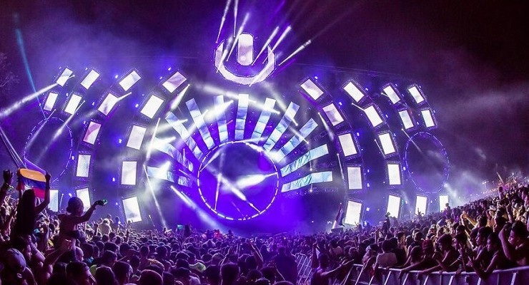 Manakah dari festival ini yang Anda sukai, Tomorrowland atau Ultra Europe?  Mana yang lebih baik dalam hal suasana, pengalaman, kualitas suara, tempat,  dll? - Quora