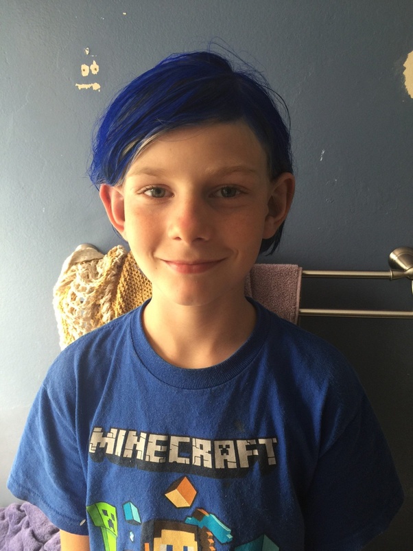 Is it abusive to bleach the hair of a child under 10 years