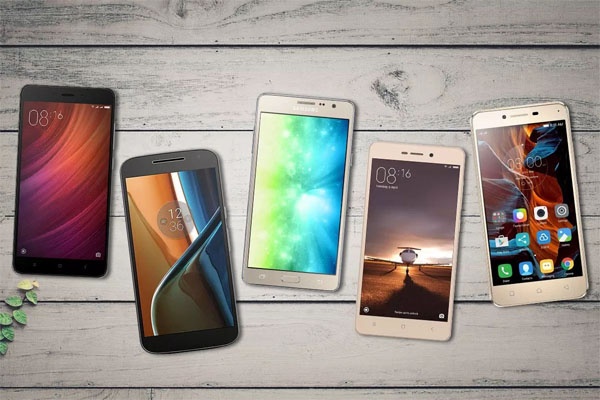 Are there any 6GB RAM phone under Rs 20,000/ and 8GB RAM phone under