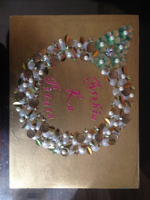 What should I gift my girlfriend on her 17th birthday? She made my