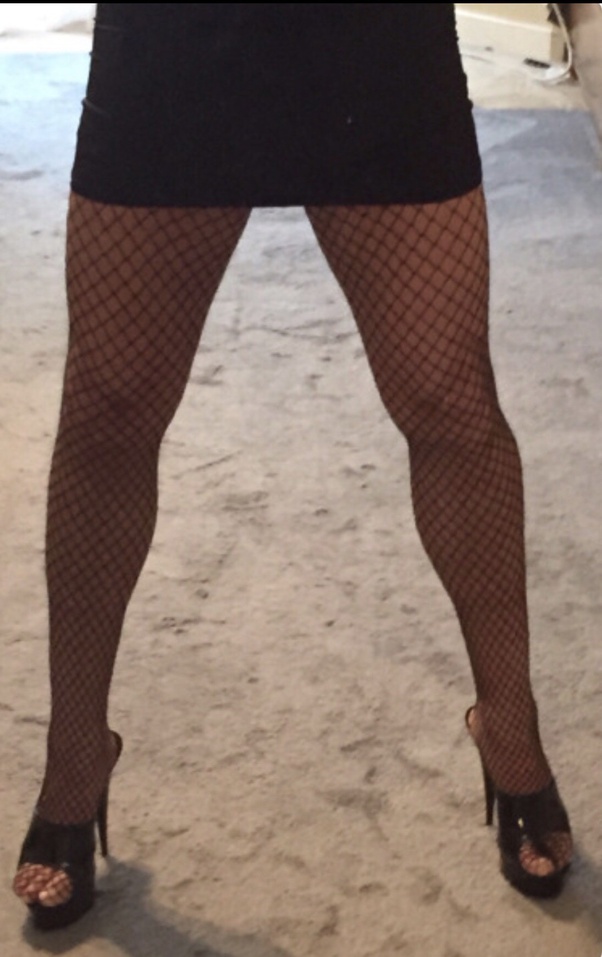 Would be appropriate to wear to school if it was under a skirt