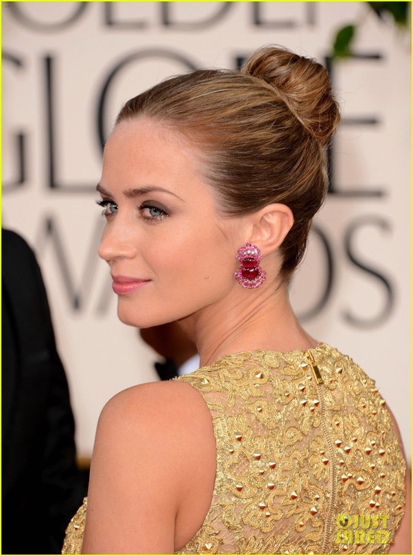 What is the name of those celebrities who wear ruby stone jewelry? Quora
